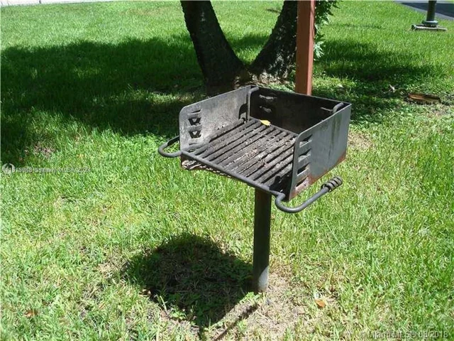 11285 SW 88th St # 205L, Miami FL 33176