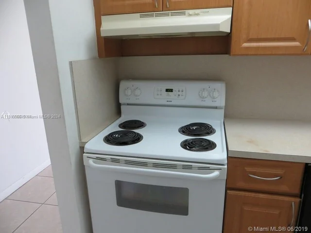 8760 SW 133rd Ave Rd # 101, Miami FL 33183