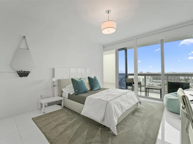 6899 Collins Ave # 1602, Miami Beach FL 33141