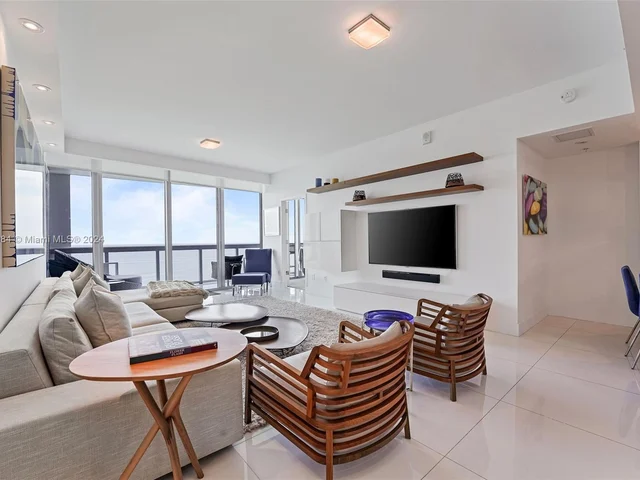 6899 Collins Ave # 1602, Miami Beach FL 33141