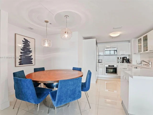 6899 Collins Ave # 1602, Miami Beach FL 33141