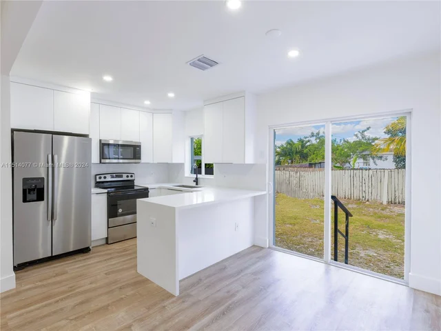 4225 NW 168th Ter, Miami Gardens FL 33055