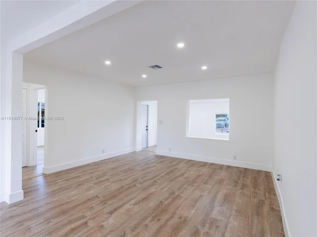 4225 NW 168th Ter, Miami Gardens FL 33055