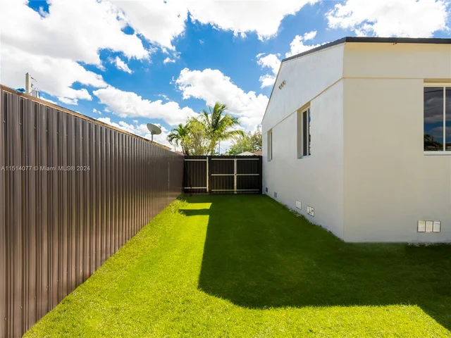 4225 NW 168th Ter, Miami Gardens FL 33055