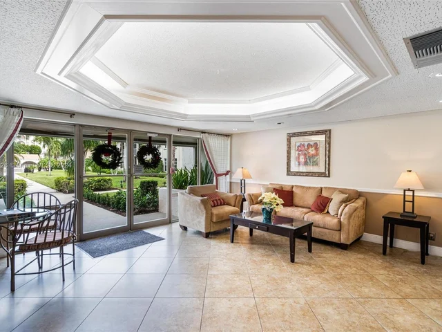 250 NE 20th St # 4250, Boca Raton FL 33431