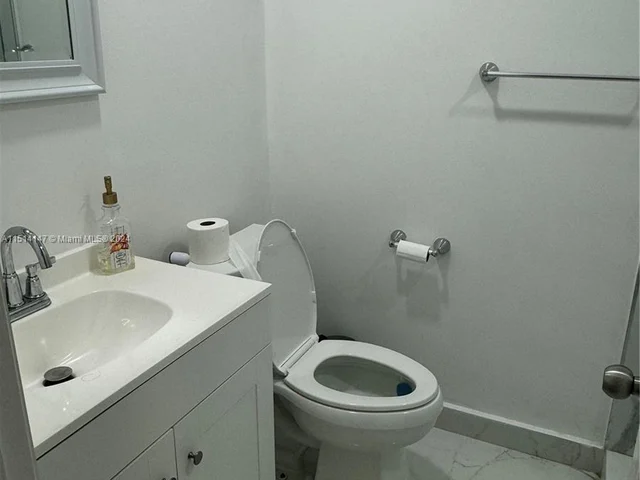 4510 NW 168th Ter, Miami Gardens FL 33055