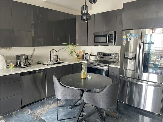 234 NE 3rd St # 1003, Miami FL 33132