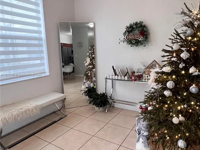 2935 SE 1st Dr # 11, Homestead FL 33033