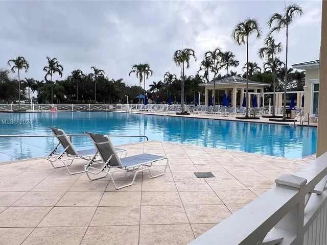 2935 SE 1st Dr # 11, Homestead FL 33033