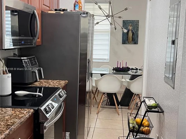 2935 SE 1st Dr # 11, Homestead FL 33033