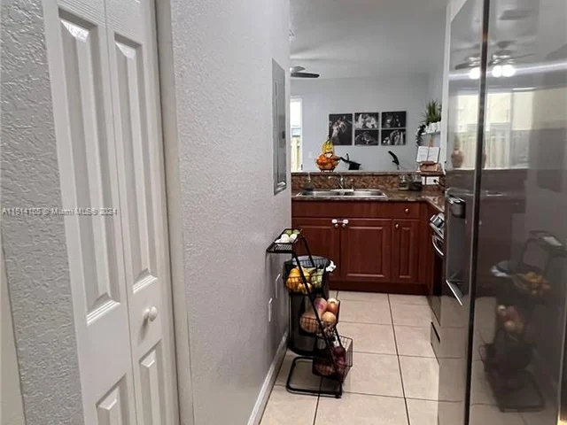 2935 SE 1st Dr # 11, Homestead FL 33033