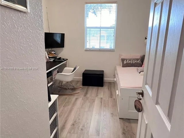 2935 SE 1st Dr # 11, Homestead FL 33033