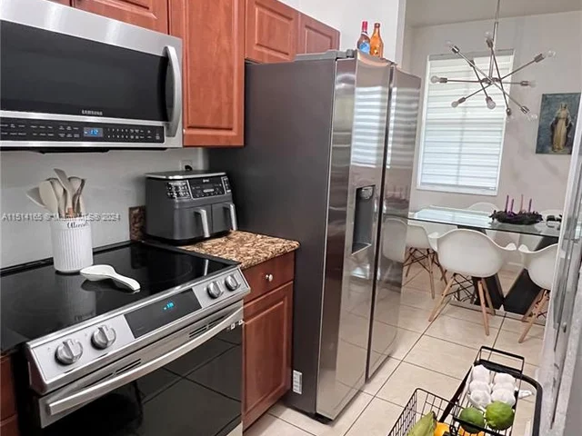 2935 SE 1st Dr # 11, Homestead FL 33033