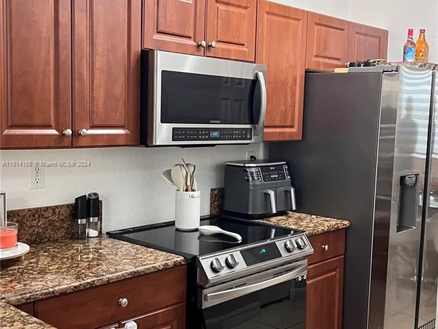 2935 SE 1st Dr # 11, Homestead FL 33033