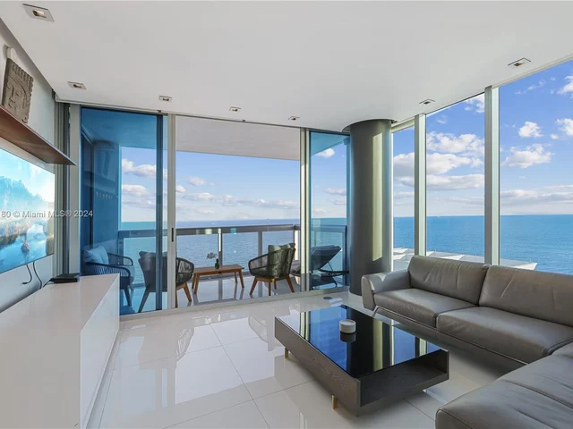 6899 Collins Ave # 2208, Miami Beach FL 33141