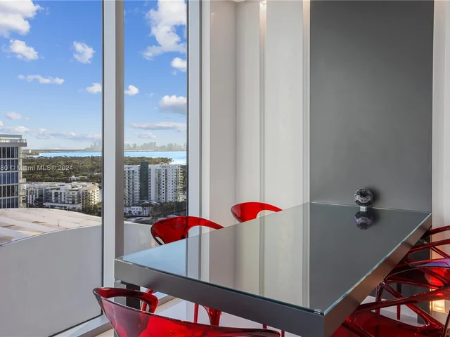 6899 Collins Ave # 2208, Miami Beach FL 33141