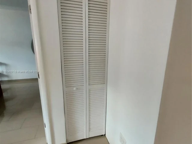 750 Michigan Ave # 303, Miami Beach FL 33139