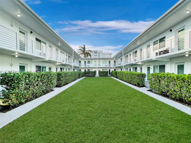 9270 E Bay Harbor Dr # 4B, Bay Harbor Islands FL 33154