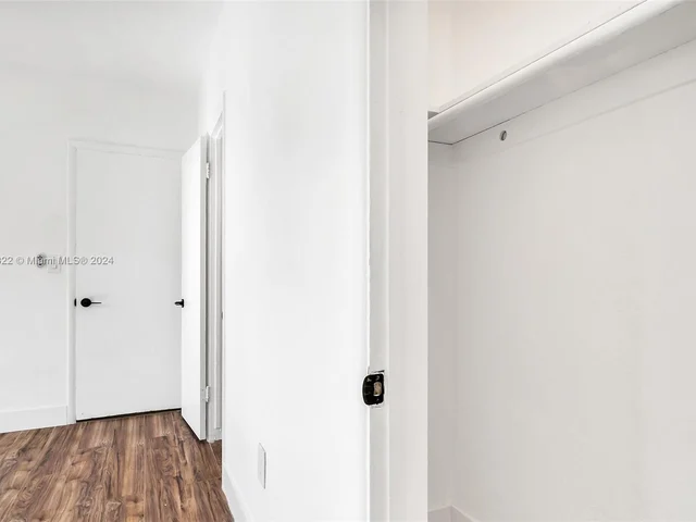 9270 E Bay Harbor Dr # 4B, Bay Harbor Islands FL 33154