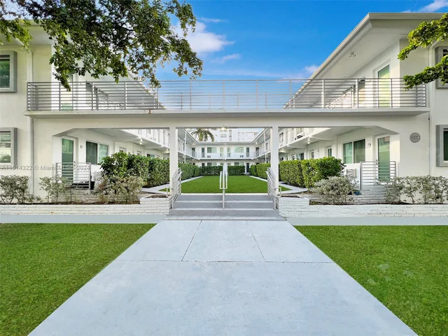 9270 E Bay Harbor Dr # 4B, Bay Harbor Islands FL 33154