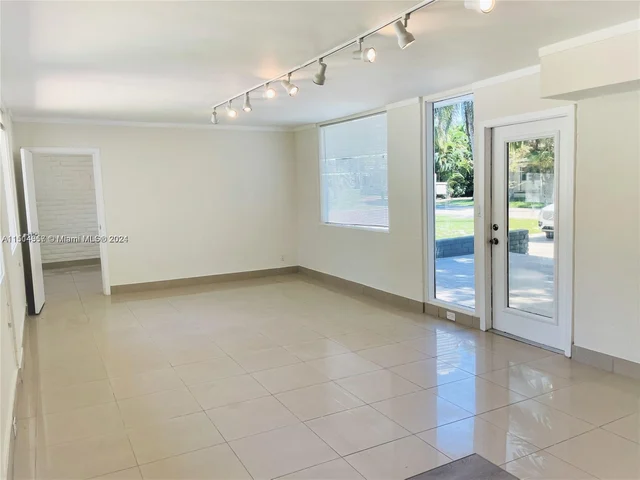 321 189th St, Sunny Isles Beach FL 33160
