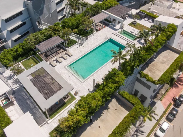 801 S Pointe Dr # 202, Miami Beach FL 33139