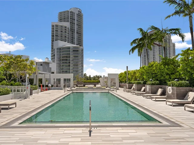 801 S Pointe Dr # 202, Miami Beach FL 33139