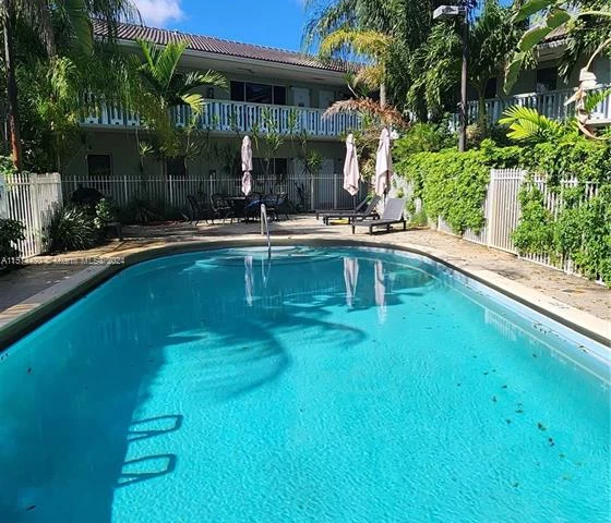 1423 Holly Heights Dr # 17, Fort Lauderdale FL 33304