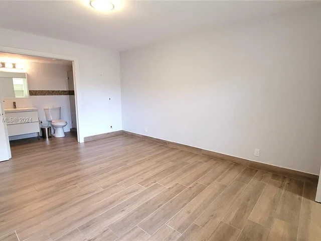 13450 SW 3rd St # 417D, Pembroke Pines FL 33027