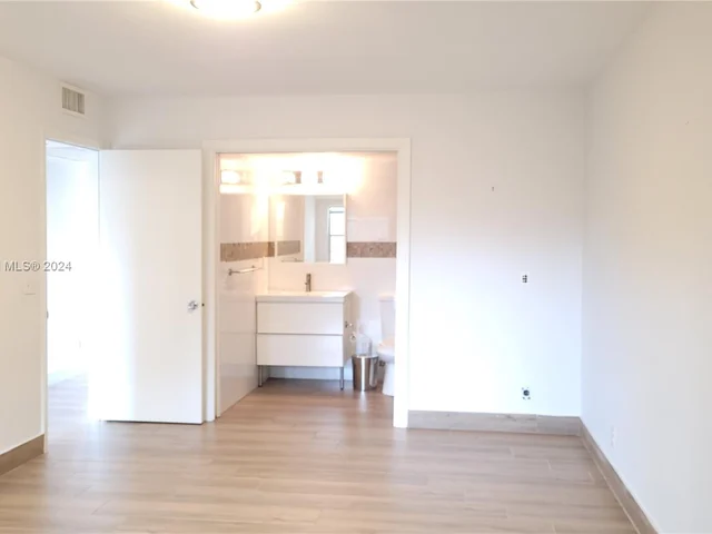 13450 SW 3rd St # 417D, Pembroke Pines FL 33027