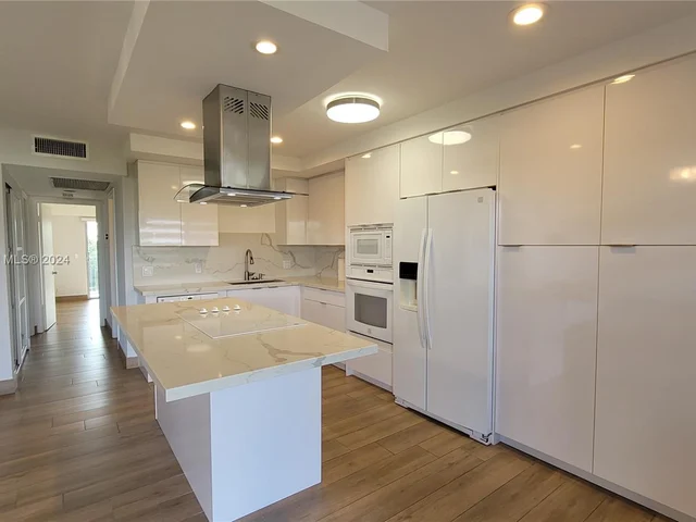 13450 SW 3rd St # 417D, Pembroke Pines FL 33027