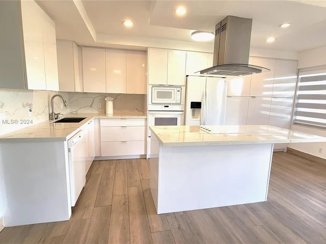 13450 SW 3rd St # 417D, Pembroke Pines FL 33027