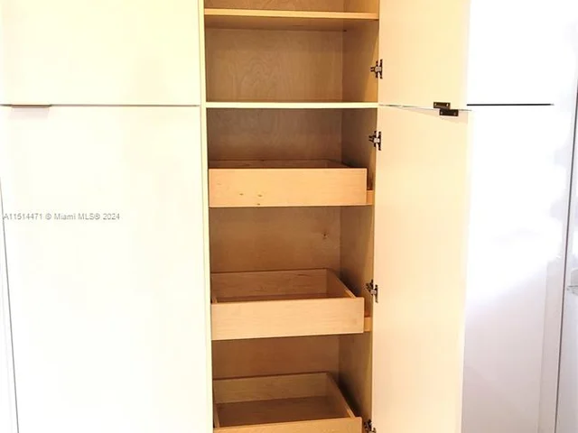 13450 SW 3rd St # 417D, Pembroke Pines FL 33027