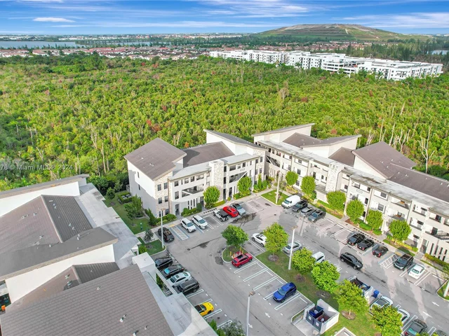 8195 NW 104th Ave # 2, Doral FL 33178