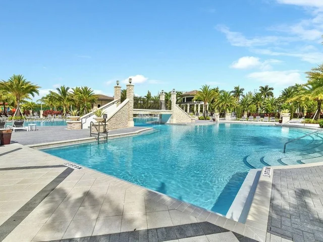 8195 NW 104th Ave # 2, Doral FL 33178