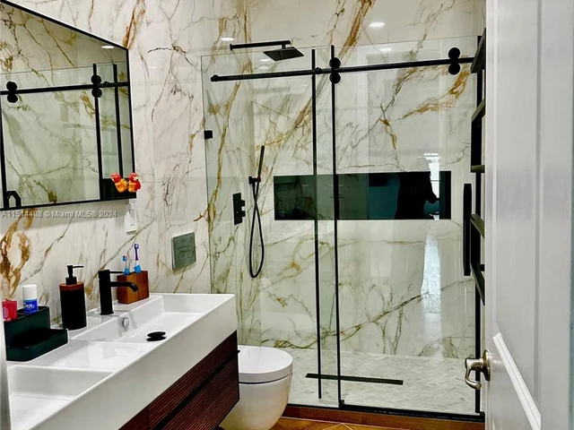 9203 NW 39th St, Coral Springs FL 33065