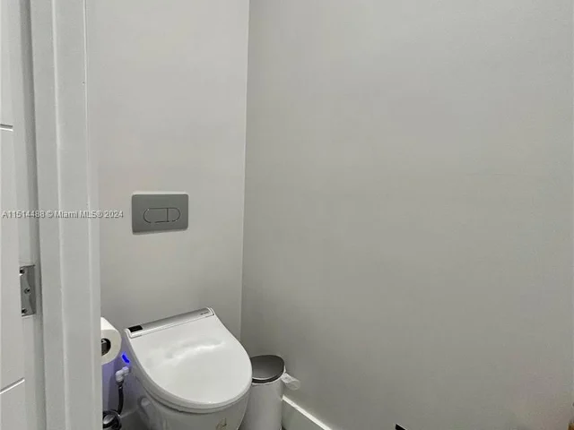 9203 NW 39th St, Coral Springs FL 33065