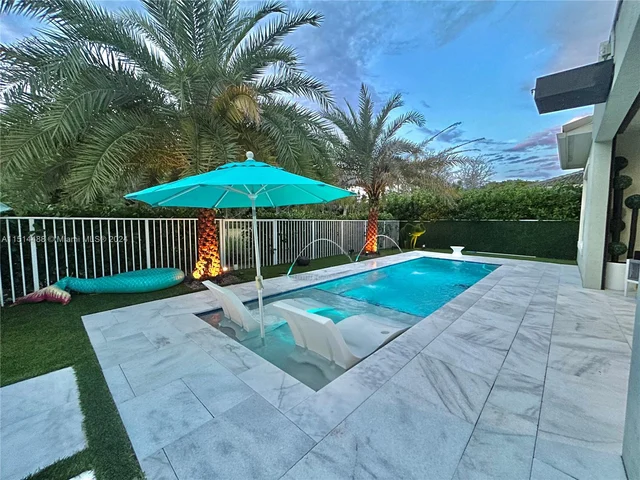 9203 NW 39th St, Coral Springs FL 33065