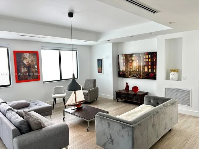 1014 NE 3rd St # 1, Fort Lauderdale FL 33301