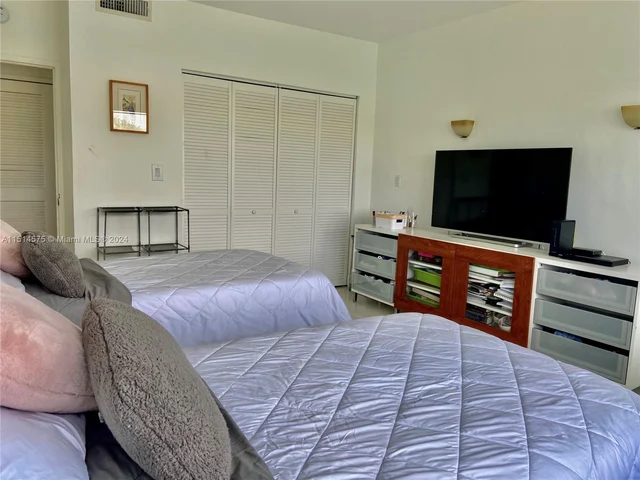 9101 E Bay Harbor Dr # 306, Bay Harbor Islands FL 33154