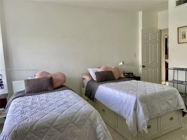 9101 E Bay Harbor Dr # 306, Bay Harbor Islands FL 33154