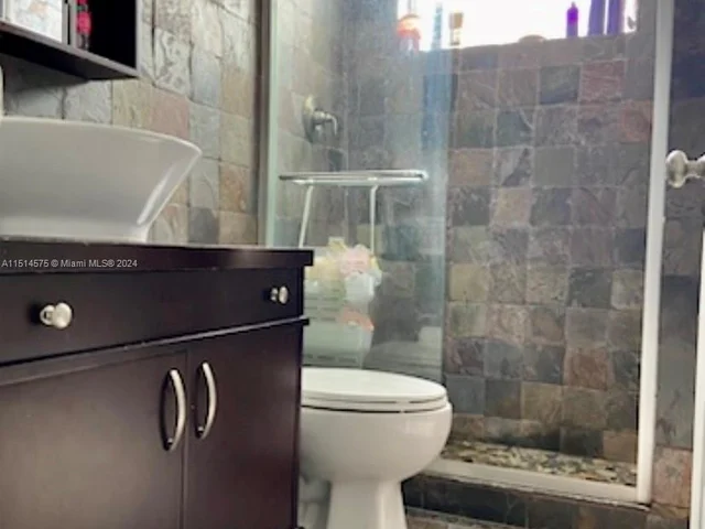 9101 E Bay Harbor Dr # 306, Bay Harbor Islands FL 33154