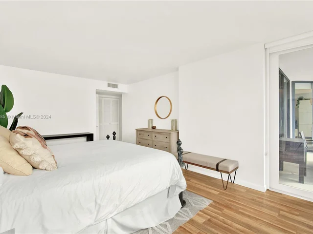 1865 Brickell Ave # A1011, Miami FL 33129