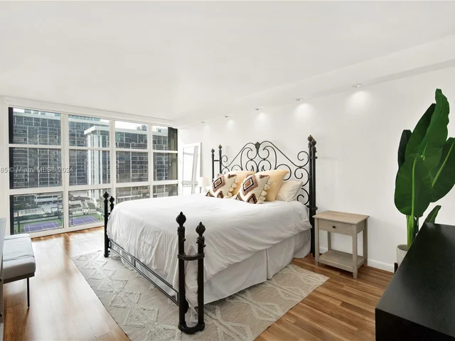 1865 Brickell Ave # A1011, Miami FL 33129