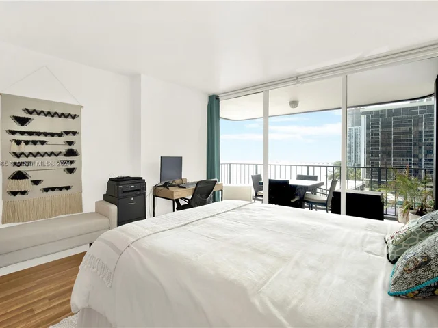 1865 Brickell Ave # A1011, Miami FL 33129