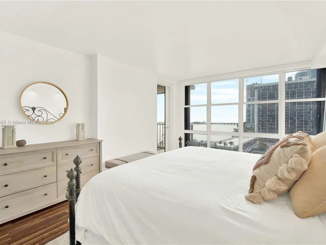 1865 Brickell Ave # A1011, Miami FL 33129