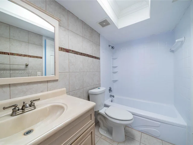 1360 NW 73rd Ave, Plantation FL 33313