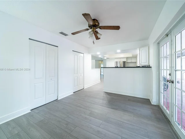 1360 NW 73rd Ave, Plantation FL 33313