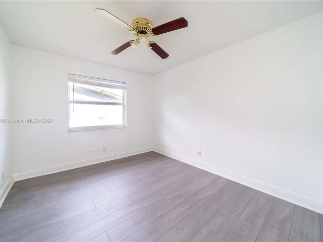 1360 NW 73rd Ave, Plantation FL 33313