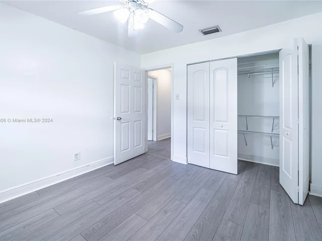 1360 NW 73rd Ave, Plantation FL 33313